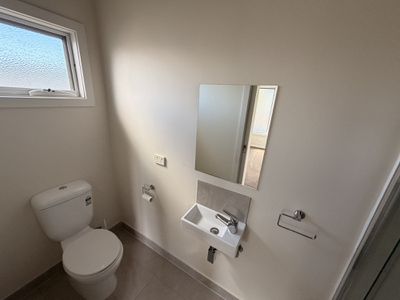 2 / 7 Trewheela Avenue, Manifold Heights