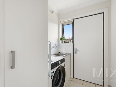 1 / 19 Joseph Link, Brighton