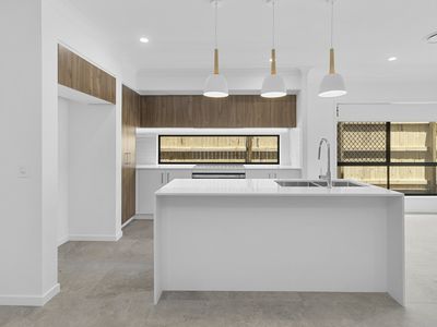 27 Boomi Ave, South Maclean