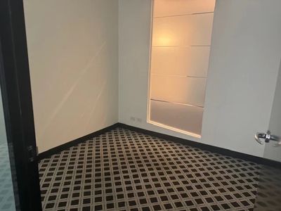 118 / 1 Queens road, Melbourne