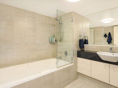 605 / 98 Alexandra Parade, Alexandra Headland