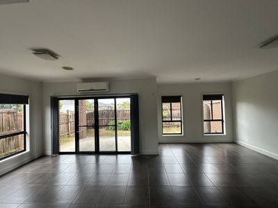 1 / 159 Botanica Springs Boulevard, Brookfield