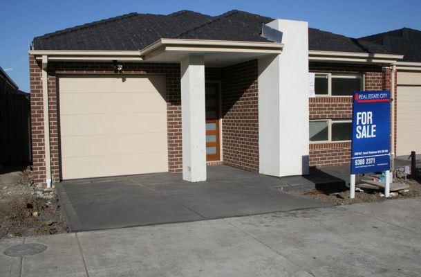 160 Newbury Boulevard, Craigieburn