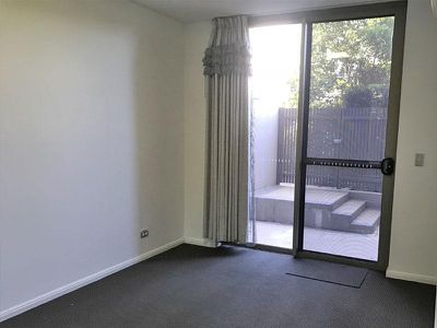 G42 / 12 Victoria Park Parade, Zetland