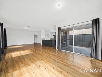 11 Agata Lane, Hammond Park