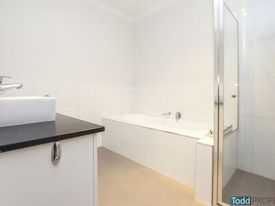 2 / 193 High Street, Heathcote