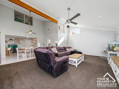 10 Thames Place, Kearns