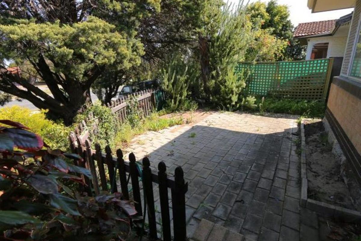 615 Beach Road, Warwick