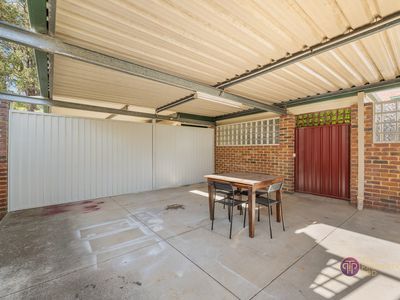 17 Church Street (Studio), Kelmscott