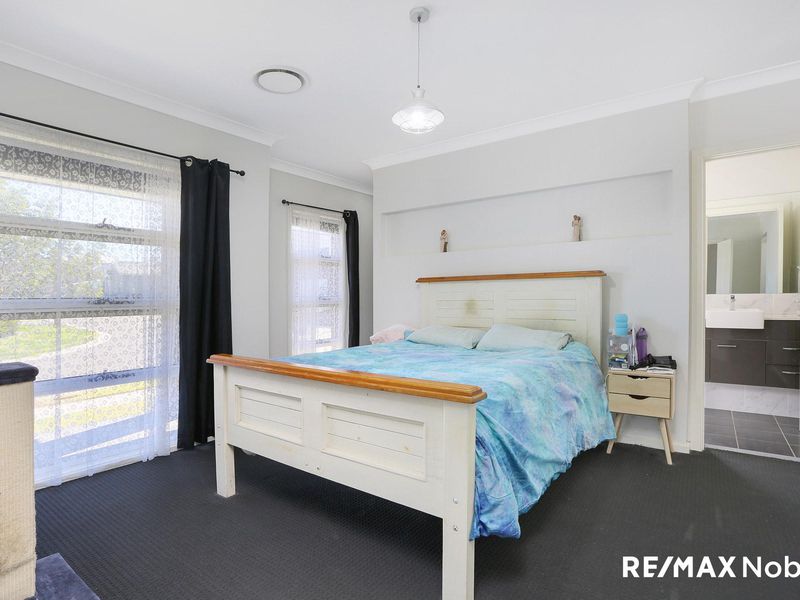 48 Long Bush Rise, Cobbitty