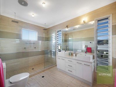 12 Waterbury Terrace, Idalia