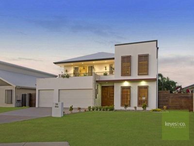 36 Lakeland Boulevard, Idalia