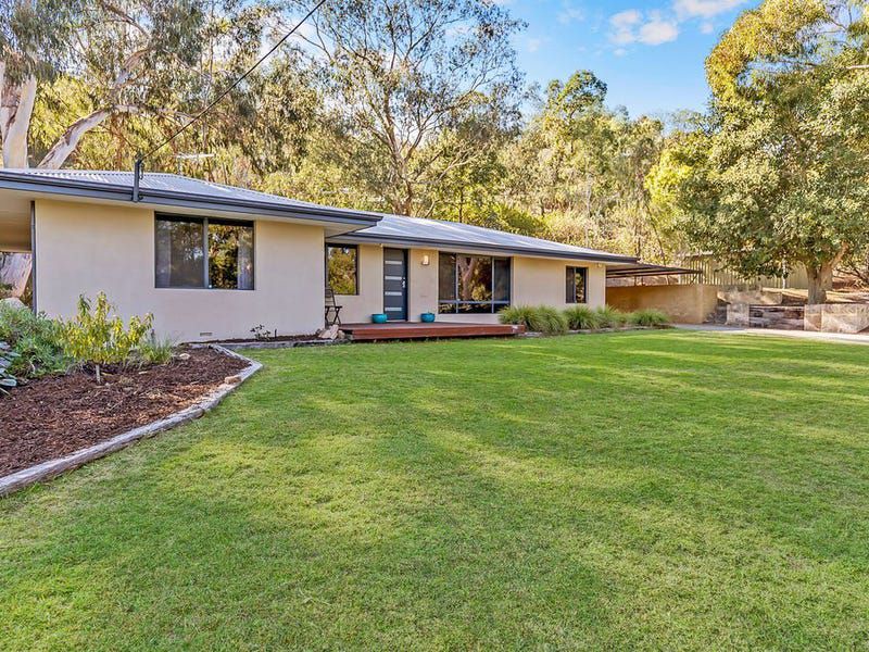 1525 Clayton Road, Boya