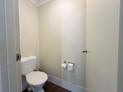 8 / 3 Great Eastern Highway, Somerville