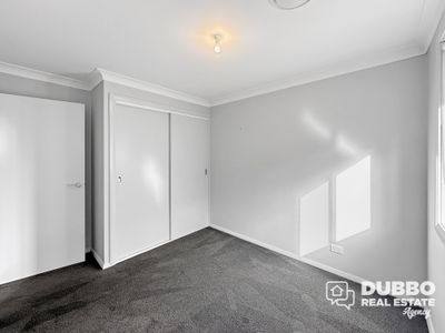 30 Apsley Crescent, Dubbo