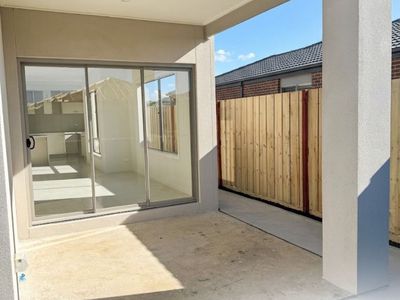 33 Blackwattle Drive, Armstrong Creek