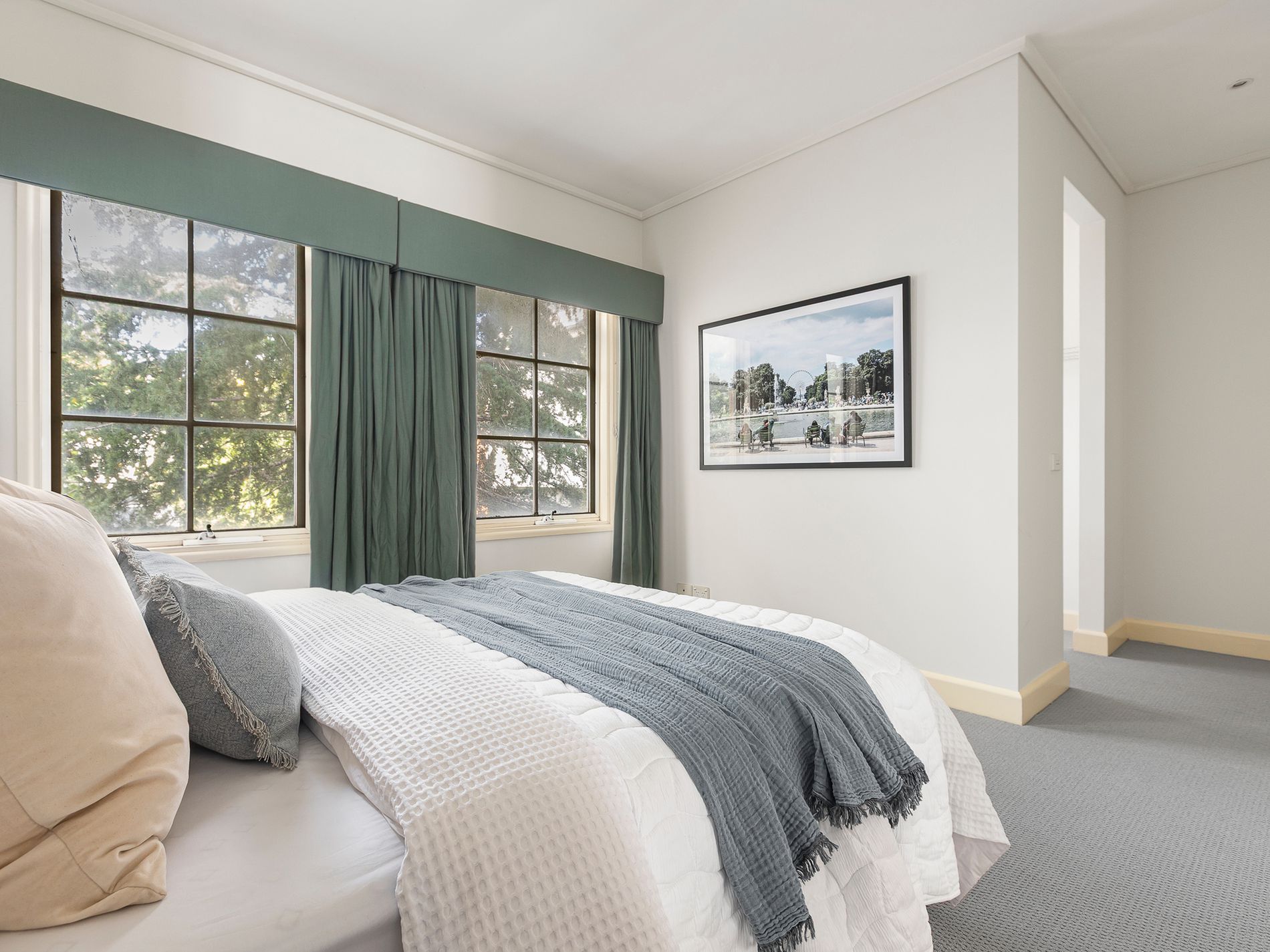 15 Cromwell Place, South Yarra