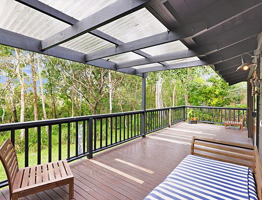 Old Tewantin, river access, shared Jetty, bushland setting! image 4