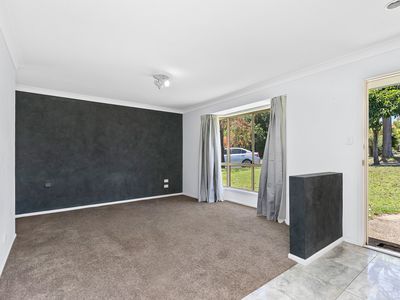 24 Blaxland Place, Forest Lake