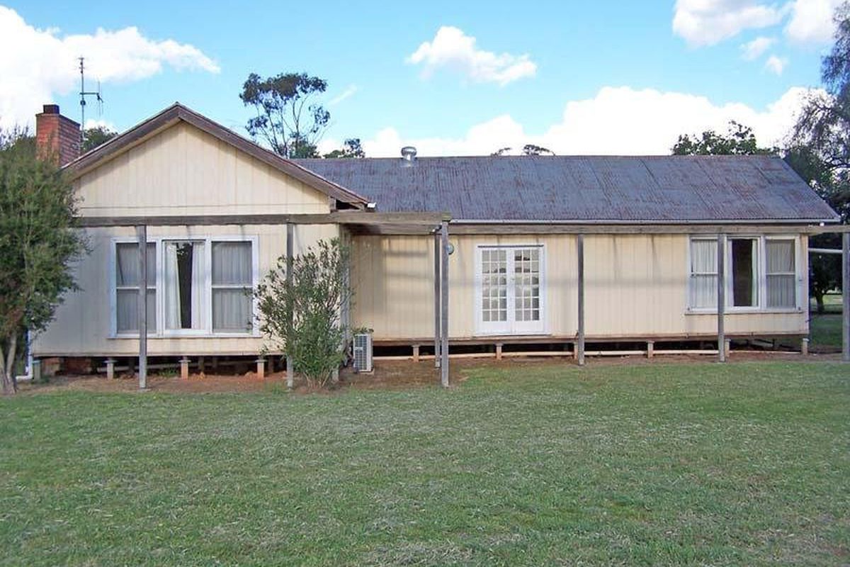 3075 McEwen Road, Stanhope South