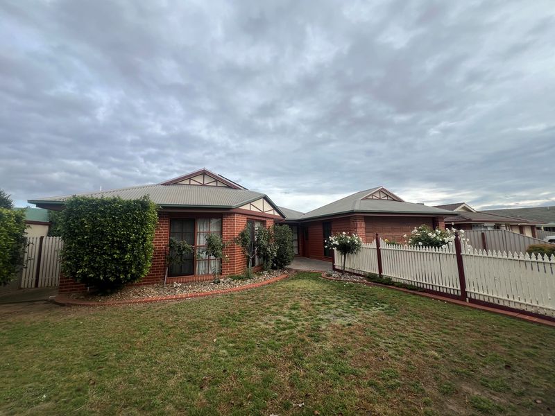 17 Merino Drive, Shepparton