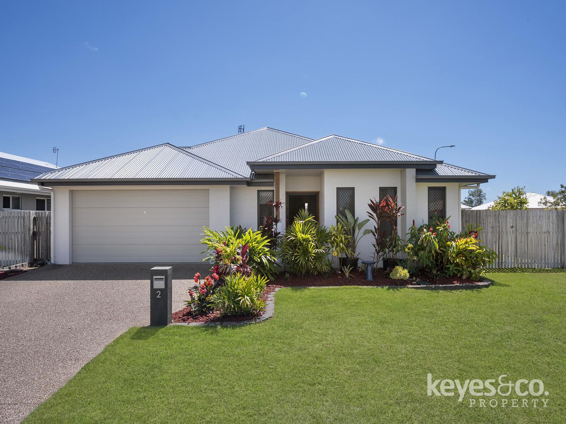 2 Coolamon Street, Mount Low