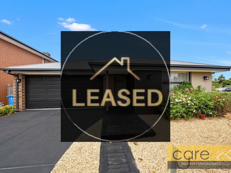 7 Dixon Grove, Cranbourne West