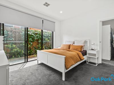 2 / 110 Blyth Street, Brunswick