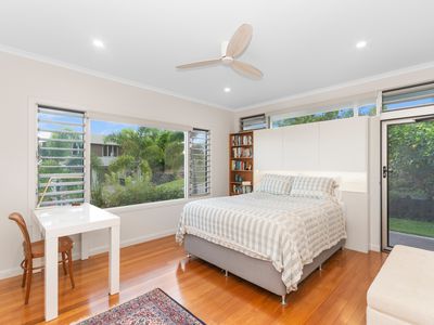 1 Seaview Court, Castle Hill