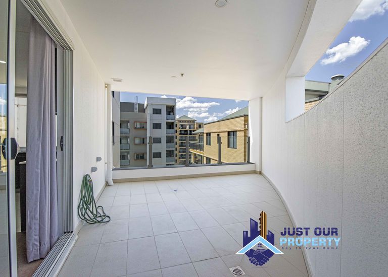 604 / 61 Rickard, Bankstown