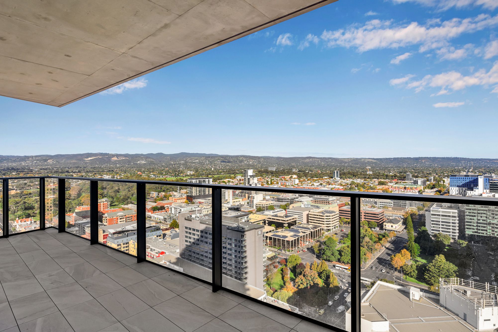 2909 / 17 Austin Street, Adelaide