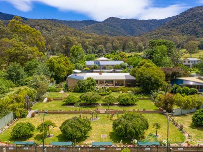 17 Hores Lane, Tawonga