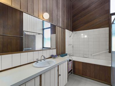 2 PELISSIER STREET, Yea