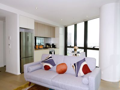 Stylish Waterview Apartment, Docklands