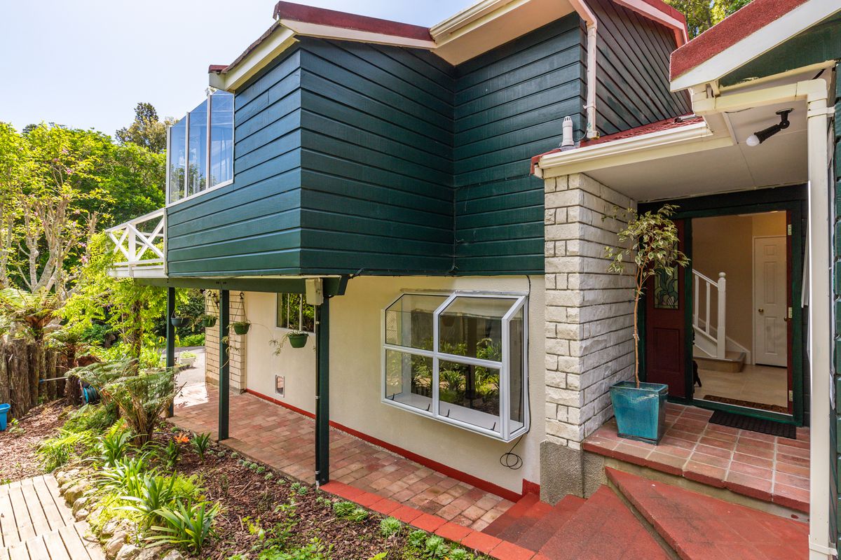 15B Kakariki Grove, Waikanae