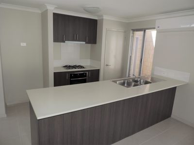 9 Regatta Way, Alkimos