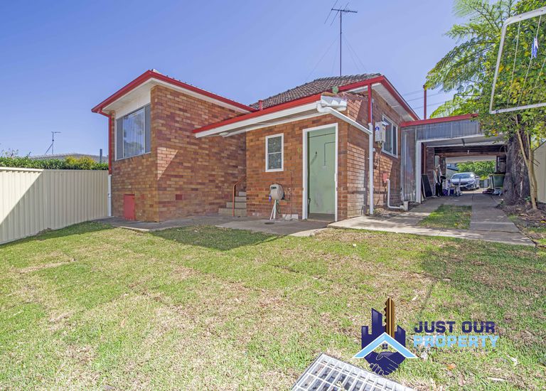 67 Sphinx Ave, Revesby