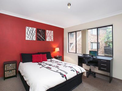 12 / 14 Hindmarsh Avenue, North Wollongong
