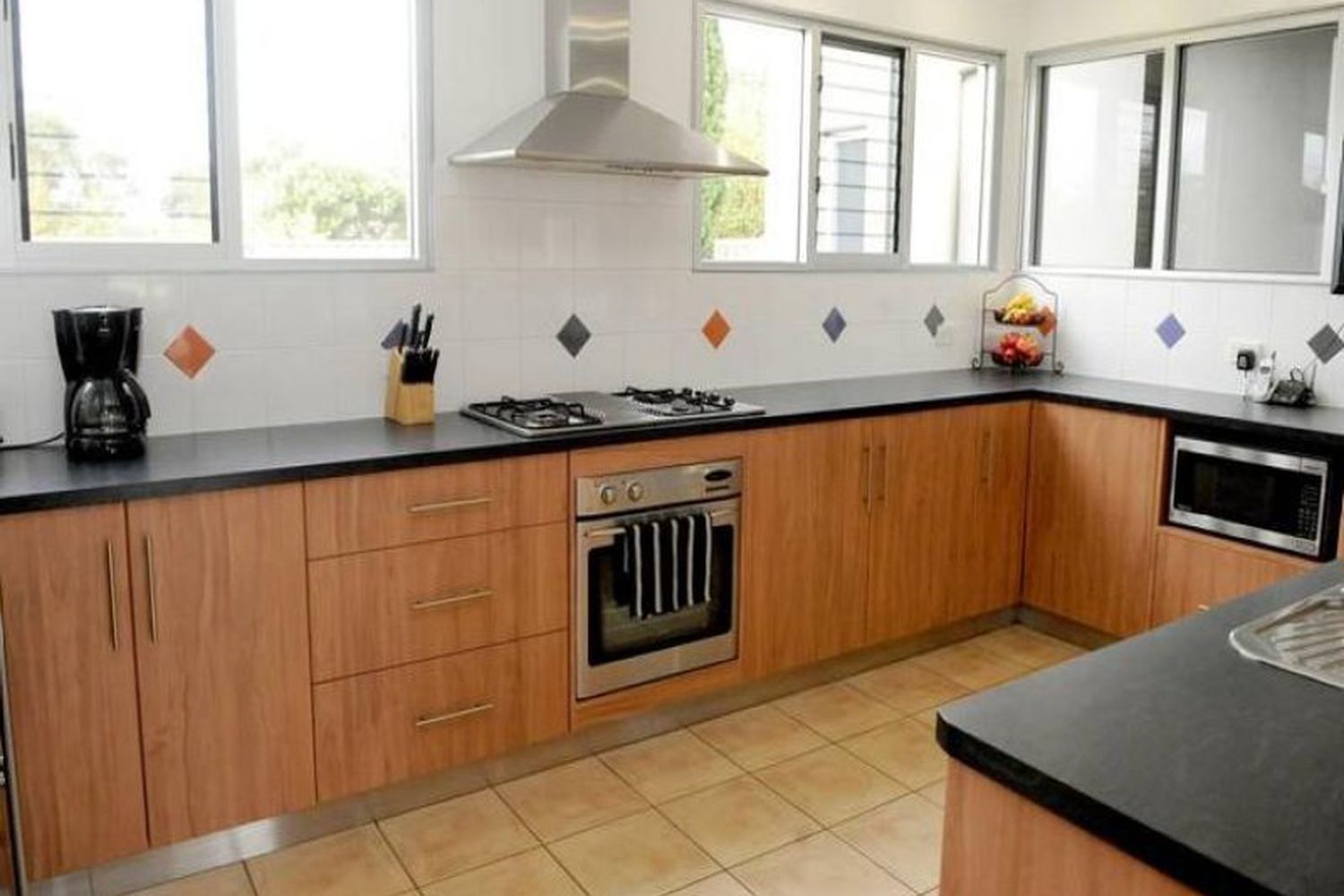 14 Velthuis Drive, Horsham