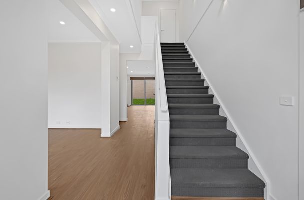 16 Ely Walk, Craigieburn