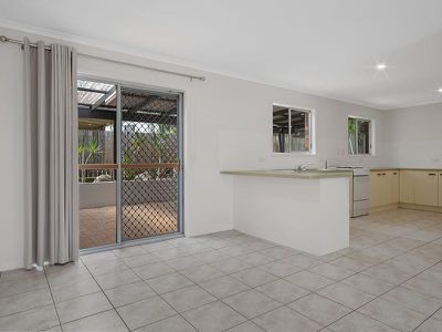 2 Marlane Court, Springwood