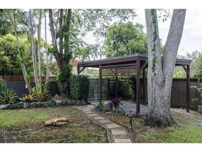 27 Sunrise Avenue, Tewantin