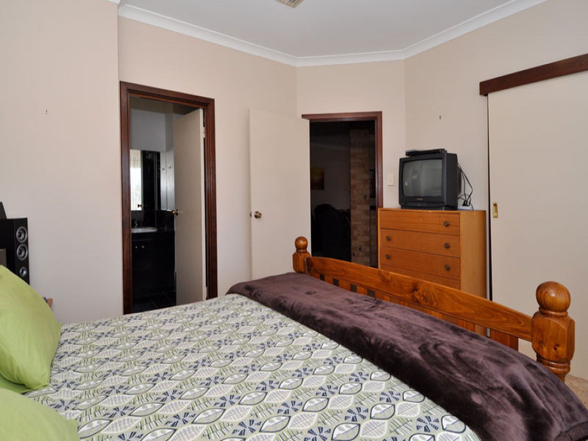 24 Nankiville Road, Hannans