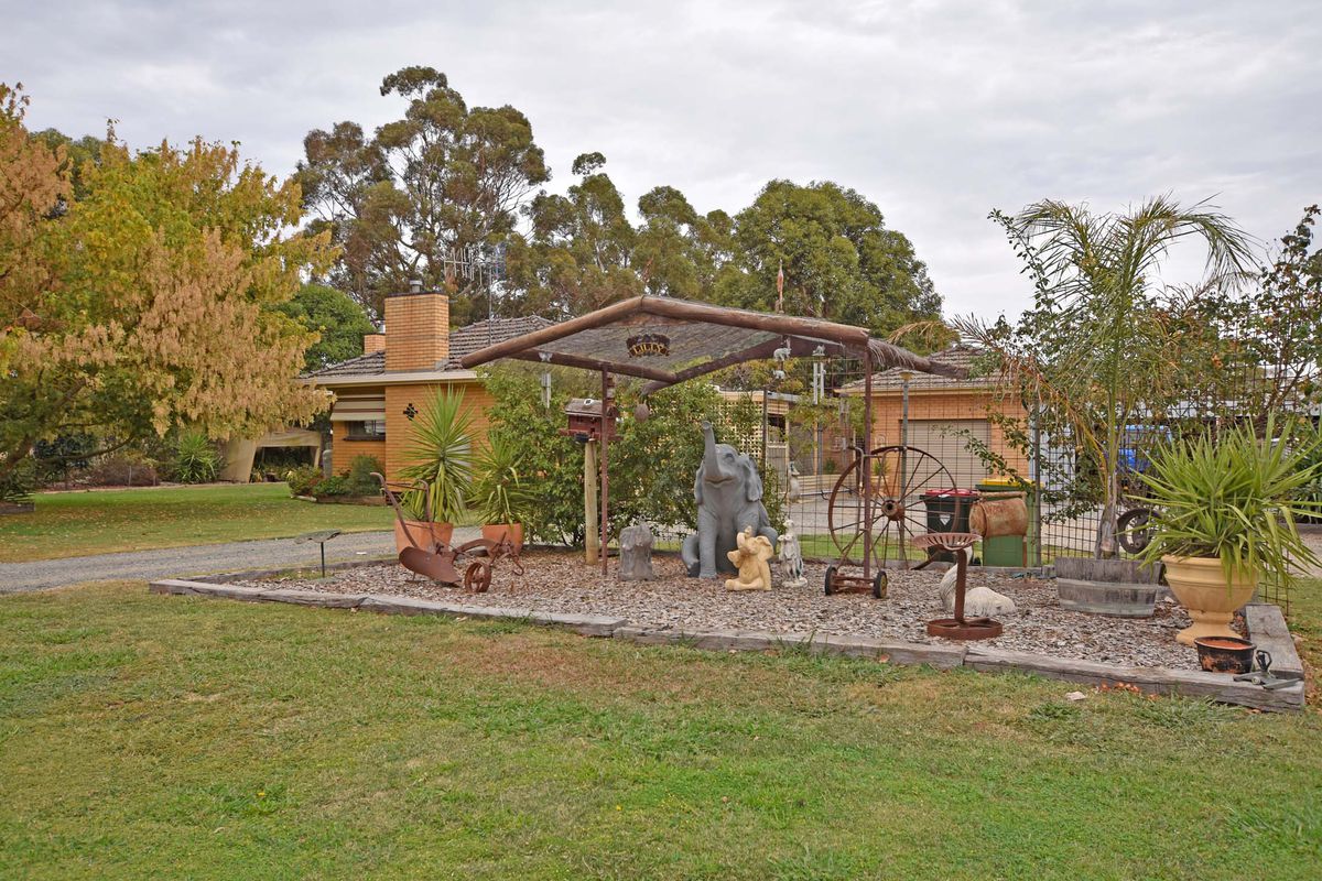 5 Weller Road, Lancaster