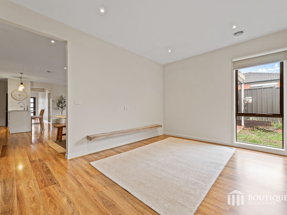 14 Bonneville Parade, Pakenham