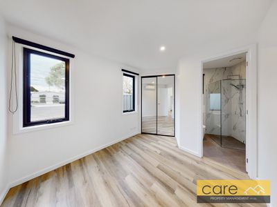 1 / 5 Maple Court, Doveton
