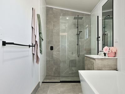 1 / 5 Anya Close, Yeppoon