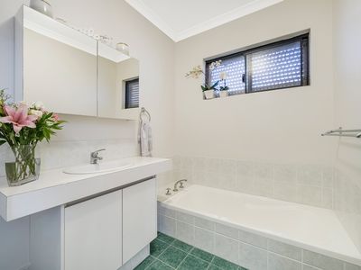 19 Estcourt Road, Redcliffe