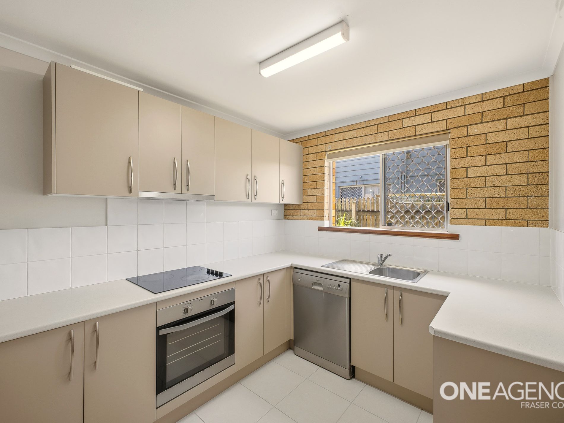 3 / 80 Hibiscus Street, Urangan