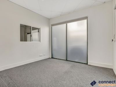 4 / 64 Siganto Drive, Helensvale